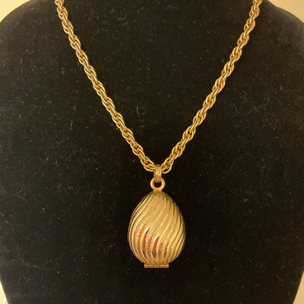 #148 Avon 1968 Golden Charmer Solid Perfume Locket Necklace